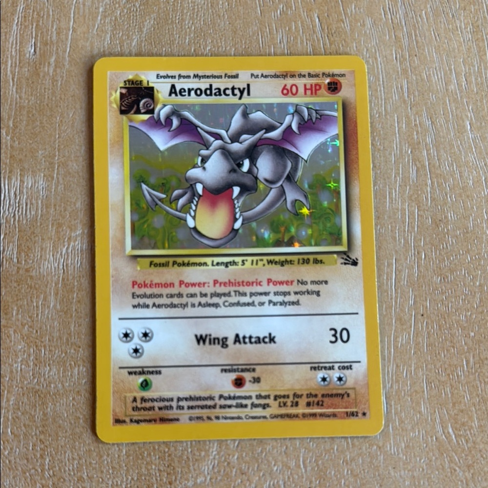 1999 Holo Aerodactyl Pokemon Card - Fossil Set
